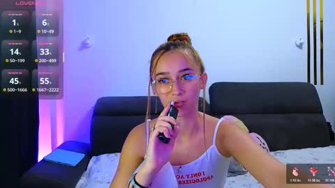 amykentt online show from November 4, 4:23 pm