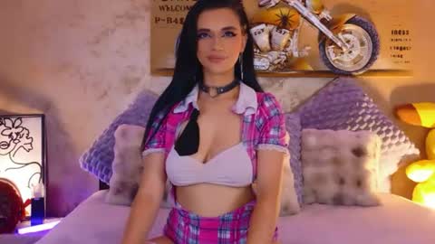 amynaxx online show from July 26, 8:05 pm