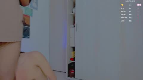 Collinns online show from April 27, 7:16 am