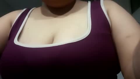 ana303444 online show from March 2, 6:25 am