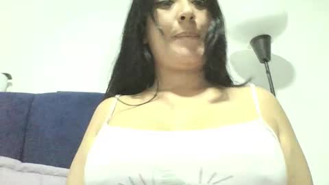 Ana online show from November 10, 7:42 pm