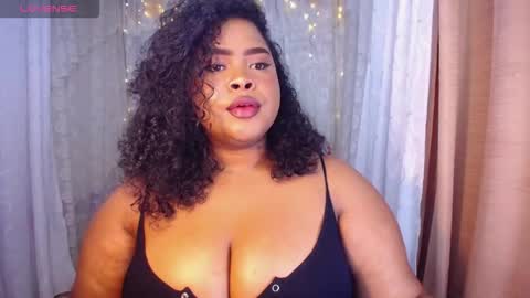Snapshot of ana_off_alana chatting on October 14, 11:29 pm Ana online show from October 14, 11:29 pm