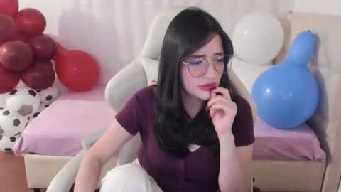 Snapshot of ana_ruuh chatting on September 24, 8:41 pm Im anna but you can call me as you want online show from September 24, 8:41 pm