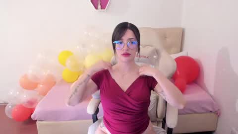 Im anna but you can call me as you want online show from April 21, 2:51 am