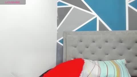 ana_star_ online show from February 11, 11:28 pm