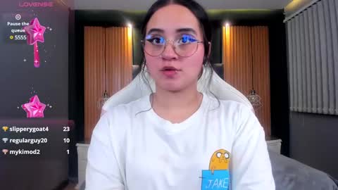 Ana online show from February 6, 10:43 pm