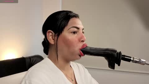 Anabel Alice Gandara online show from April 25, 12:30 pm