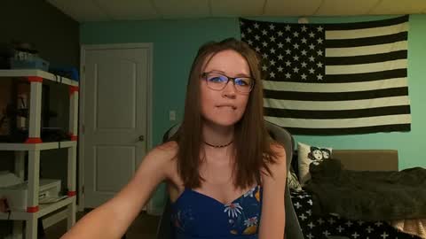 Anabelleleigh online show from March 26, 4:03 am