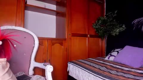 Anahi online show from June 27, 5:30 am