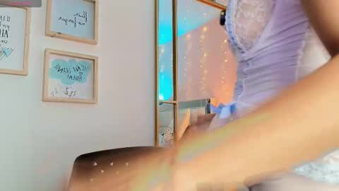 Anahi  online show from March 28, 8:08 pm