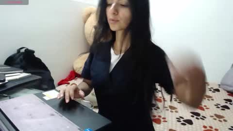 Anahi Browns online show from March 16, 8:57 pm