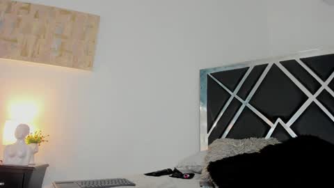 Anah online show from January 18, 12:36 pm