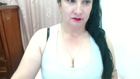 anamaria288 online show from July 14, 2:49 am