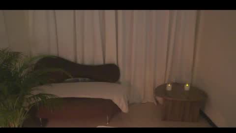 Ann online show from April 21, 6:37 pm