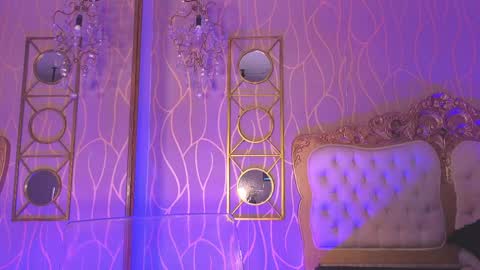 anamonroee online show from April 27, 7:00 pm