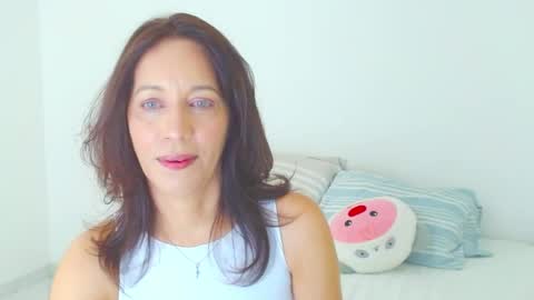 anapereira12 online show from April 25, 4:48 pm