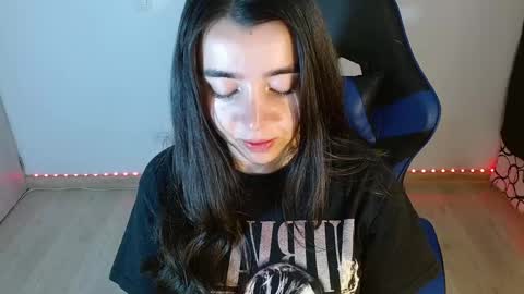 Snapshot of anarosse__ chatting on September 10, 1:49 am ana 3 online show from September 10, 1:49 am