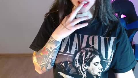 Snapshot of anarosse__ chatting on October 2, 2:16 am ana 3 online show from October 2, 2:16 am