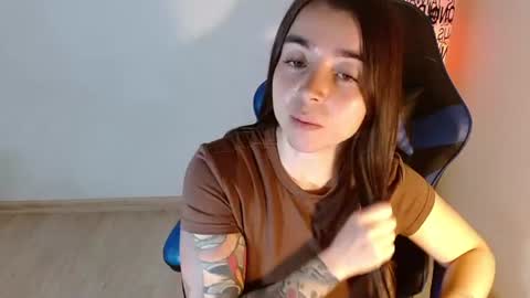ana 3 online show from July 27, 1:02 am