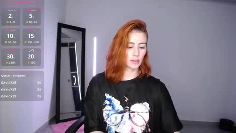 anastasia_doll8 online show from November 23, 10:33 pm