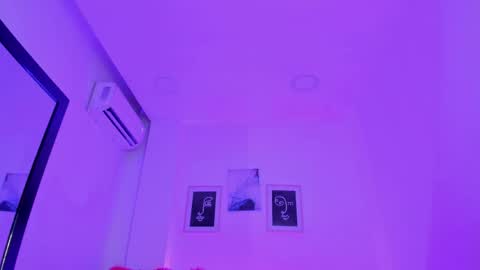 Ana online show from April 23, 7:49 pm