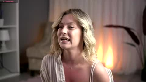 AnastasiaMills online show from April 20, 7:39 pm