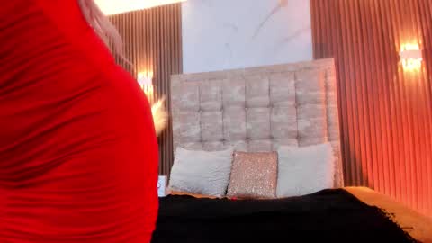 Snapshot of anastasiataylor_ chatting on October 3, 3:22 am Ana 3 online show from October 3, 3:22 am