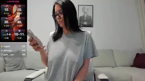 Snapshot of anayscaandy chatting on September 12, 5:08 am Andreea online show from September 12, 5:08 am