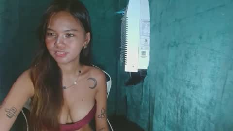 andiaprecious_ online show from April 23, 6:54 am