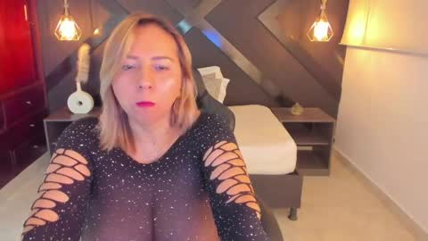 A N D R E online show from April 26, 2:42 am