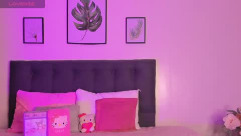 Andrea  online show from January 31, 11:35 am