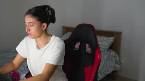 Andrea online show from March 6, 12:39 am
