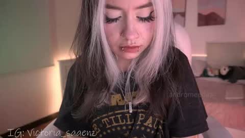 Snapshot of andromeedaa_ chatting on October 9, 9:52 pm Victoria Senz online show from October 9, 9:52 pm