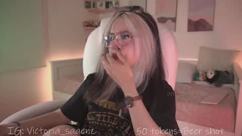 Snapshot of andromeedaa_ chatting on September 13, 2:36 pm Victoria Senz online show from September 13, 2:36 pm