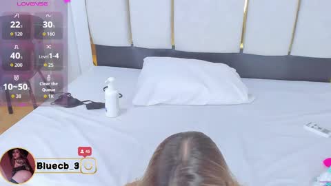 Snapshot of andy_bluee chatting on September 27, 6:09 am Andy bluee online show from September 27, 6:09 am