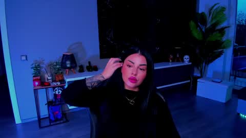 Anne online show from April 28, 5:17 pm