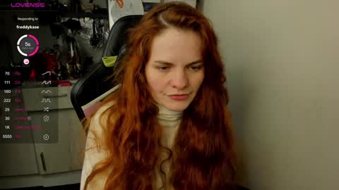 Snapshot of angel7you chatting on December 4, 9:57 pm Eva online show from December 4, 9:57 pm