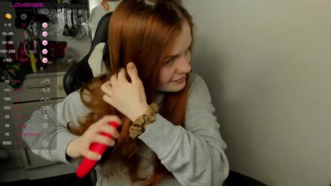 Snapshot of angel7you chatting on December 10, 9:01 am Eva online show from December 10, 9:01 am