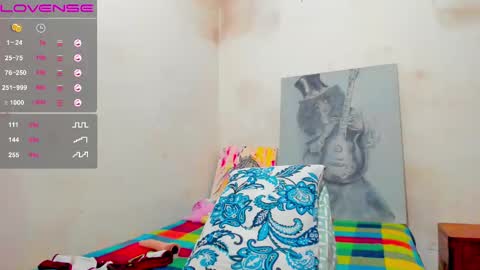 Snapshot of angel_blondie_ chatting on September 11, 1:39 am Anglica online show from September 11, 1:39 am