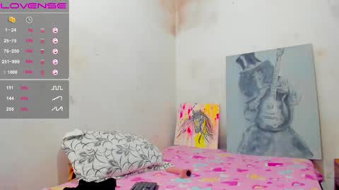Snapshot of angel_blondie_ chatting on September 27, 2:19 am Anglica online show from September 27, 2:19 am
