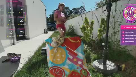 Patricia -  online show from April 27, 9:39 am