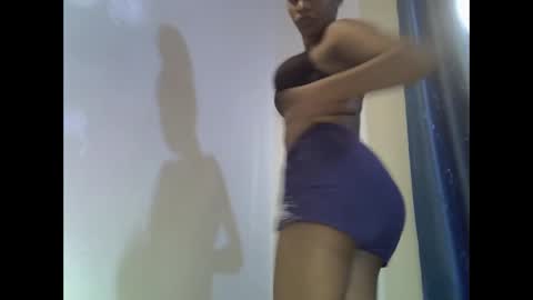 angel_mia5 online show from April 7, 10:50 am