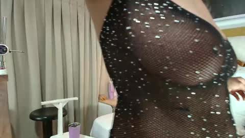 Nicolle  online show from February 5, 11:35 am