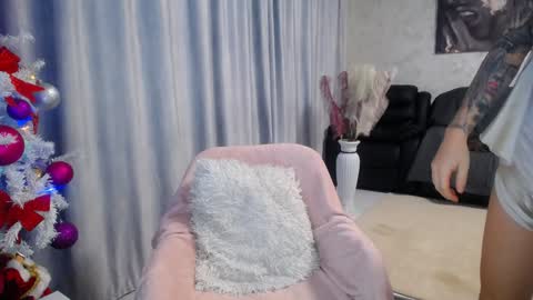 Snapshot of angel_xxx9 chatting on December 10, 10:37 pm nico online show from December 10, 10:37 pm