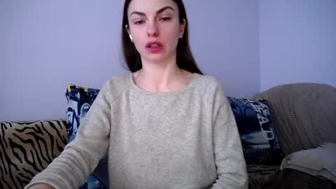 Zoe online show from April 13, 8:37 am