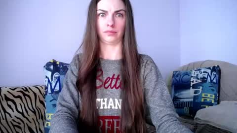 Zoe online show from April 23, 9:28 am