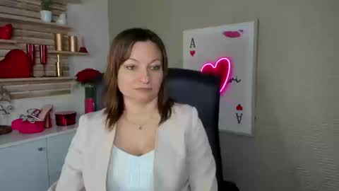 Angela online show from March 12, 7:44 am