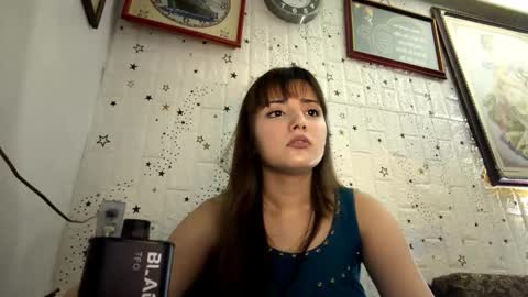 angelaisabela online show from March 12, 5:15 pm