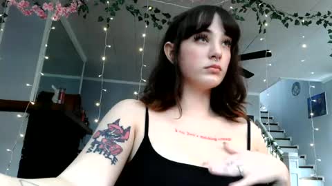angelalice555 online show from July 6, 7:49 pm