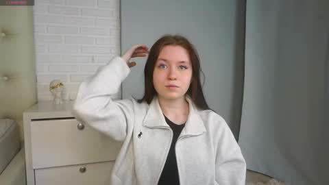 angelapratt online show from April 14, 3:45 pm